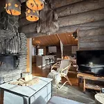 Apartman Saga, A Recently Renovated Log In Levi Kittilä