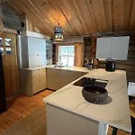 Saga, A Recently Renovated Log In Levi Apartman Kittilä
